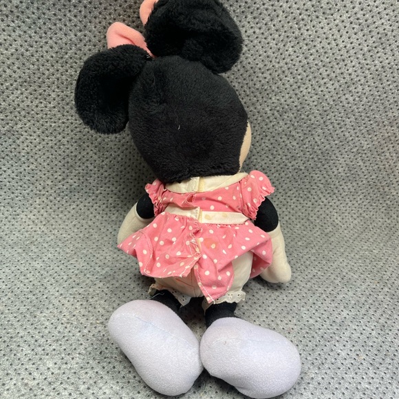 Vintage '80s Playskool Disney Minnie Mouse Pink Polka Dot 16" Plush - Picture 2 of 3